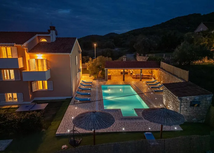Villa Ivana Holiday Home